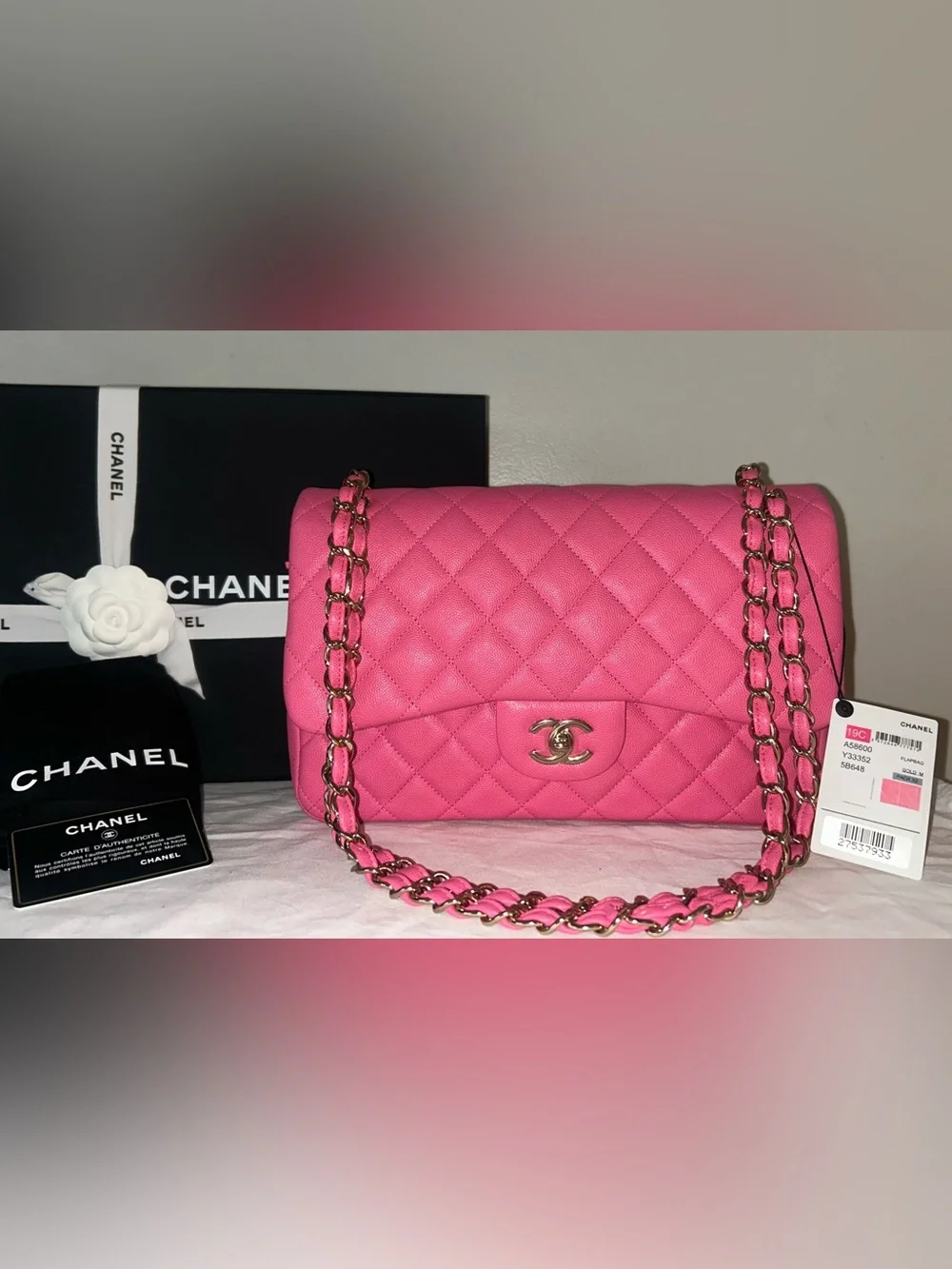NEW! CHANEL Jumbo Double Flap Quilted Caviar Handbag Pink / Gold Hardware